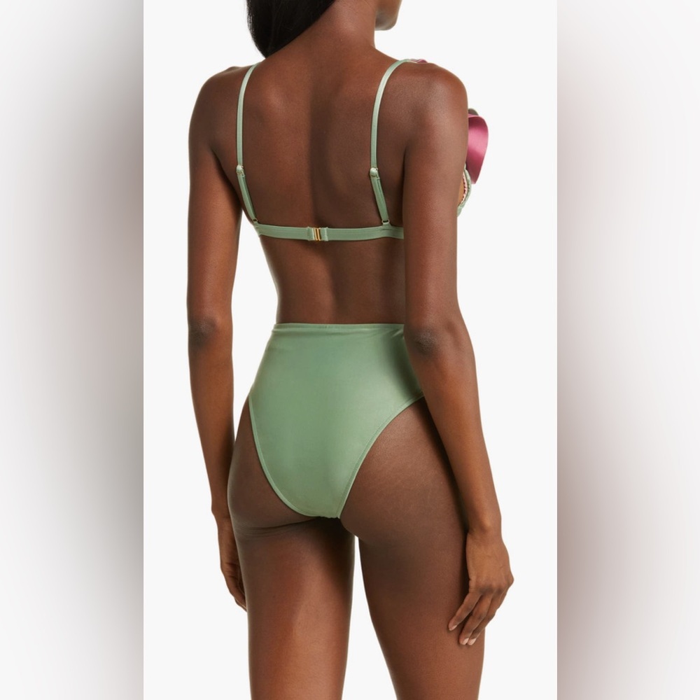 Farm Rio Ruffle Bikini Top, Size Large, $$115 - Picture 8 of 12